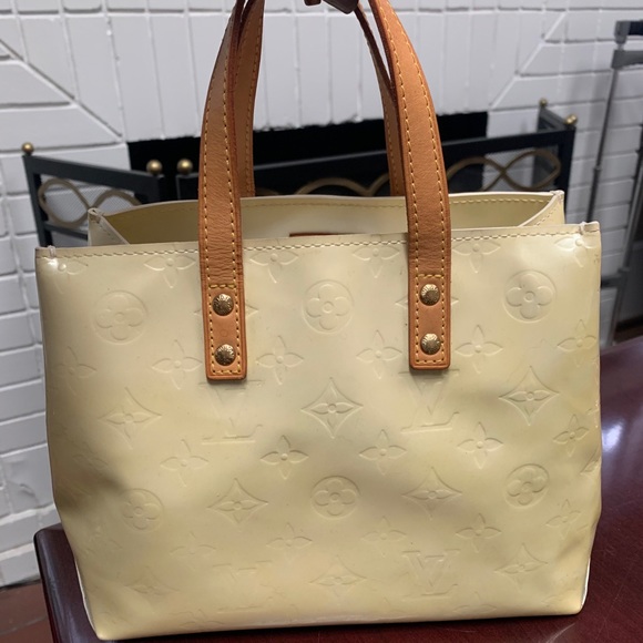 Louis Vuitton Handbags - Authentic Louis Vuitton Vernis Reade PM